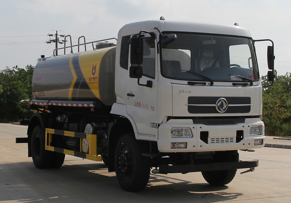 KLF5160GPSDF6型 四驅綠化噴灑車